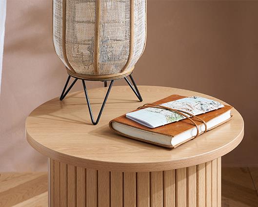 Axel Fluted Side Table - Oak