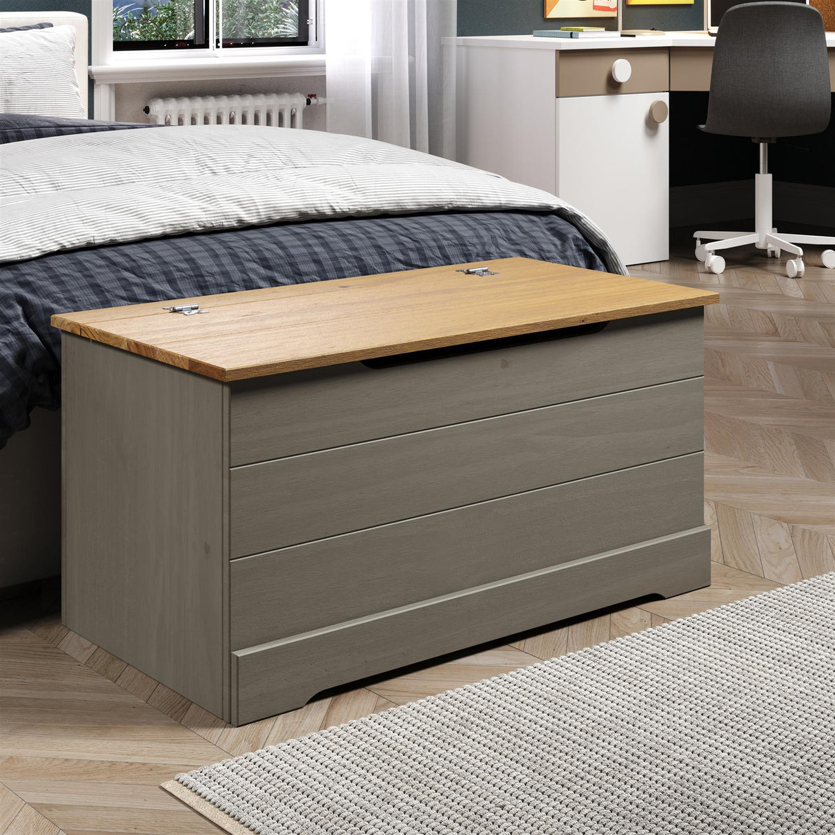 Corona Classic storage trunk