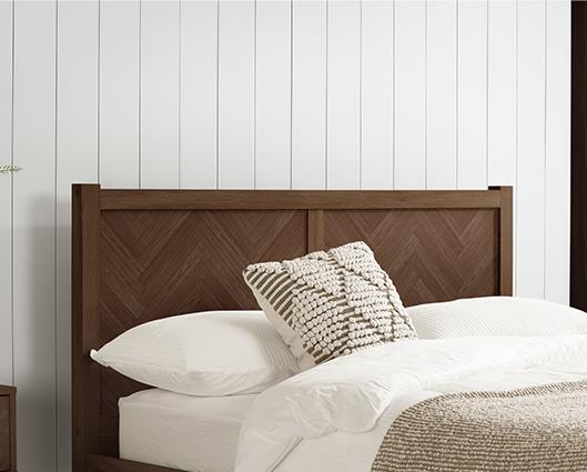 Herringford Bed Walnut - King