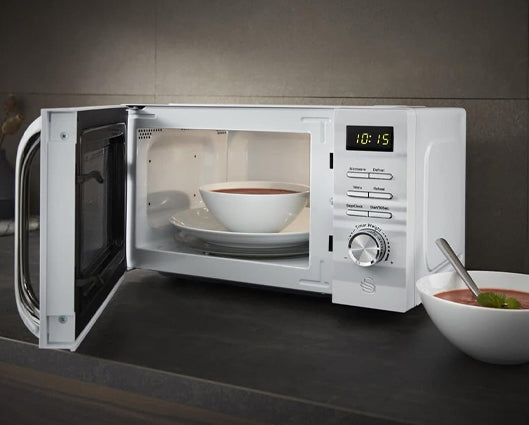 White 700W Digital Microwave