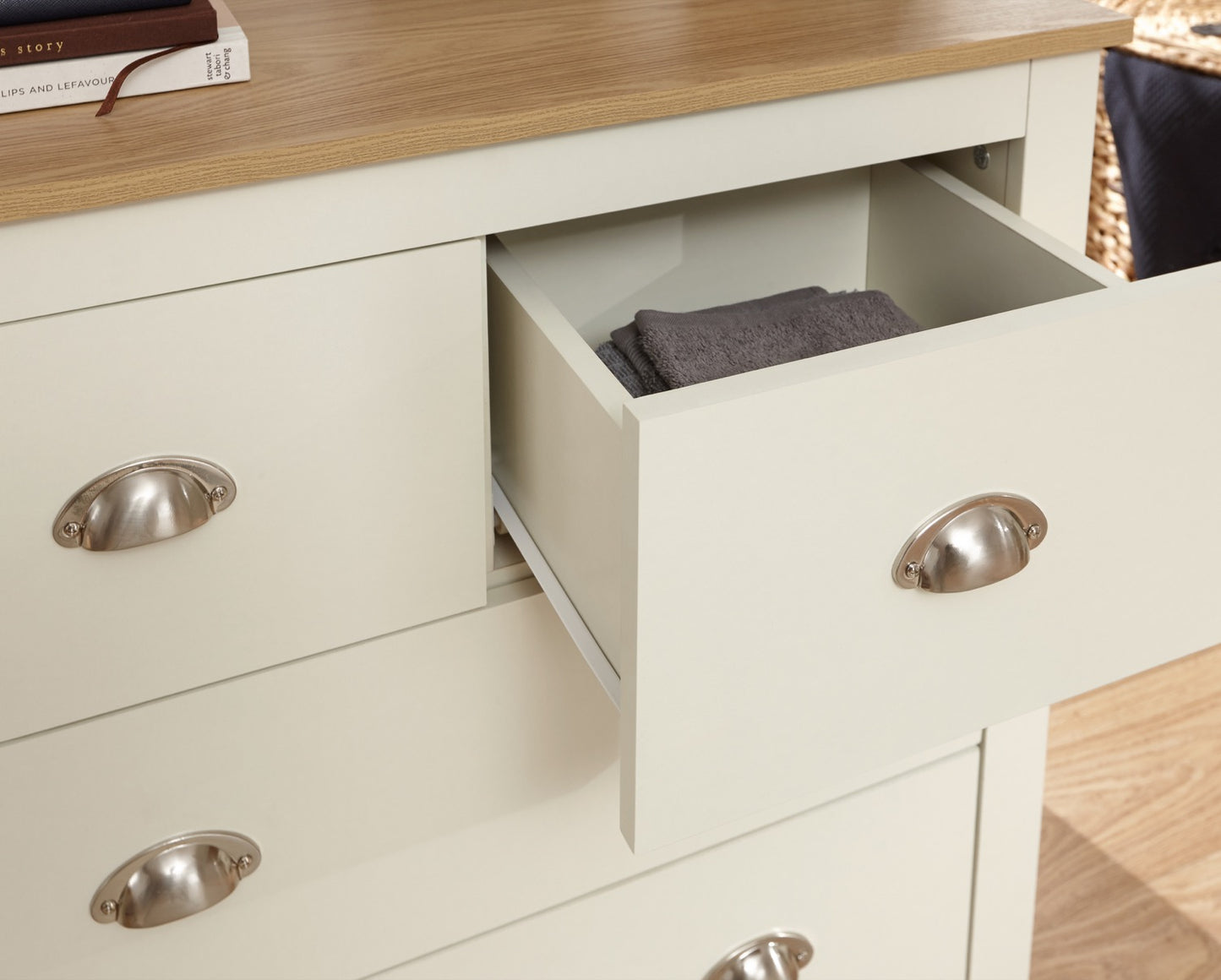 Lachlan 2+2 Drawer Chest- Cream