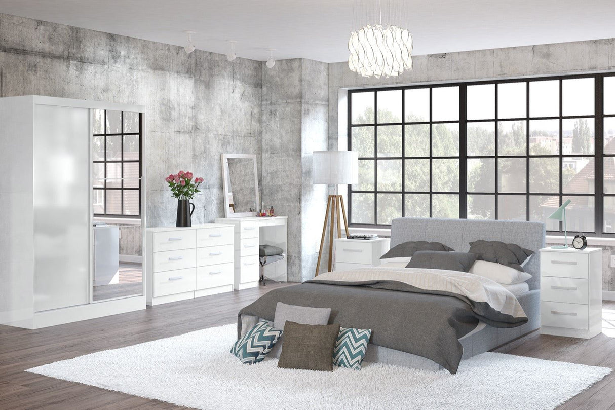 Larz 6 Drawer Chest - White