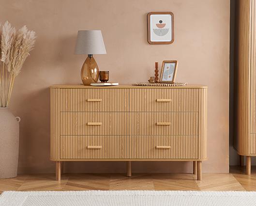 Axel 6 Drawer Fluted Chest - Oak