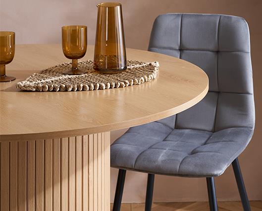 Axel Round Fluted Dining Table - Oak