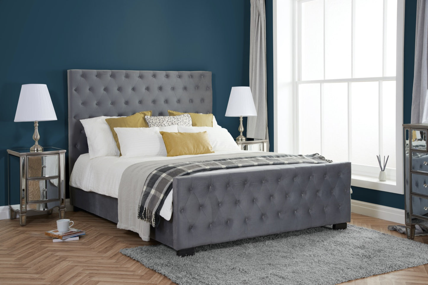 Esmeralda King Bed - Grey